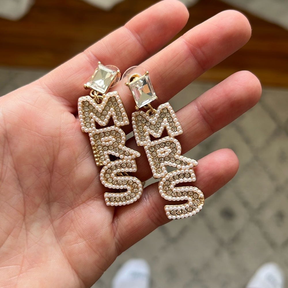 Mrs Earrings
